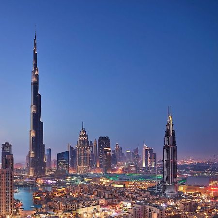 دبي Call Us المظهر الخارجي الصورة